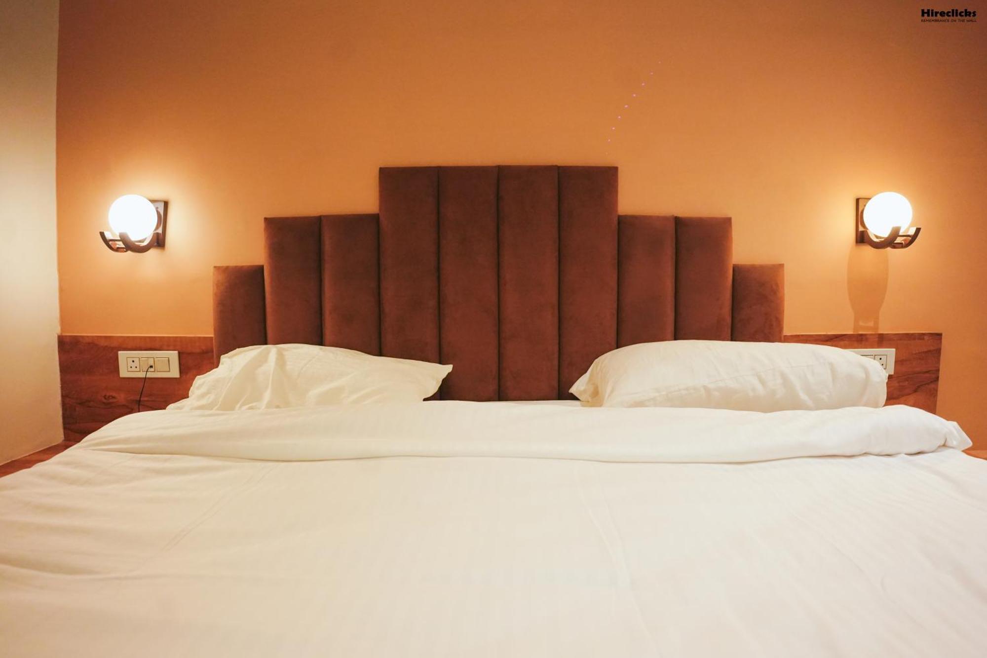 The Krati Resort & Convention Centre Bareilly Extérieur photo