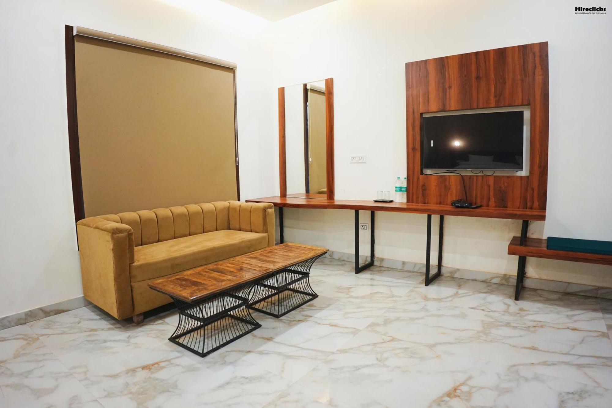 The Krati Resort & Convention Centre Bareilly Extérieur photo