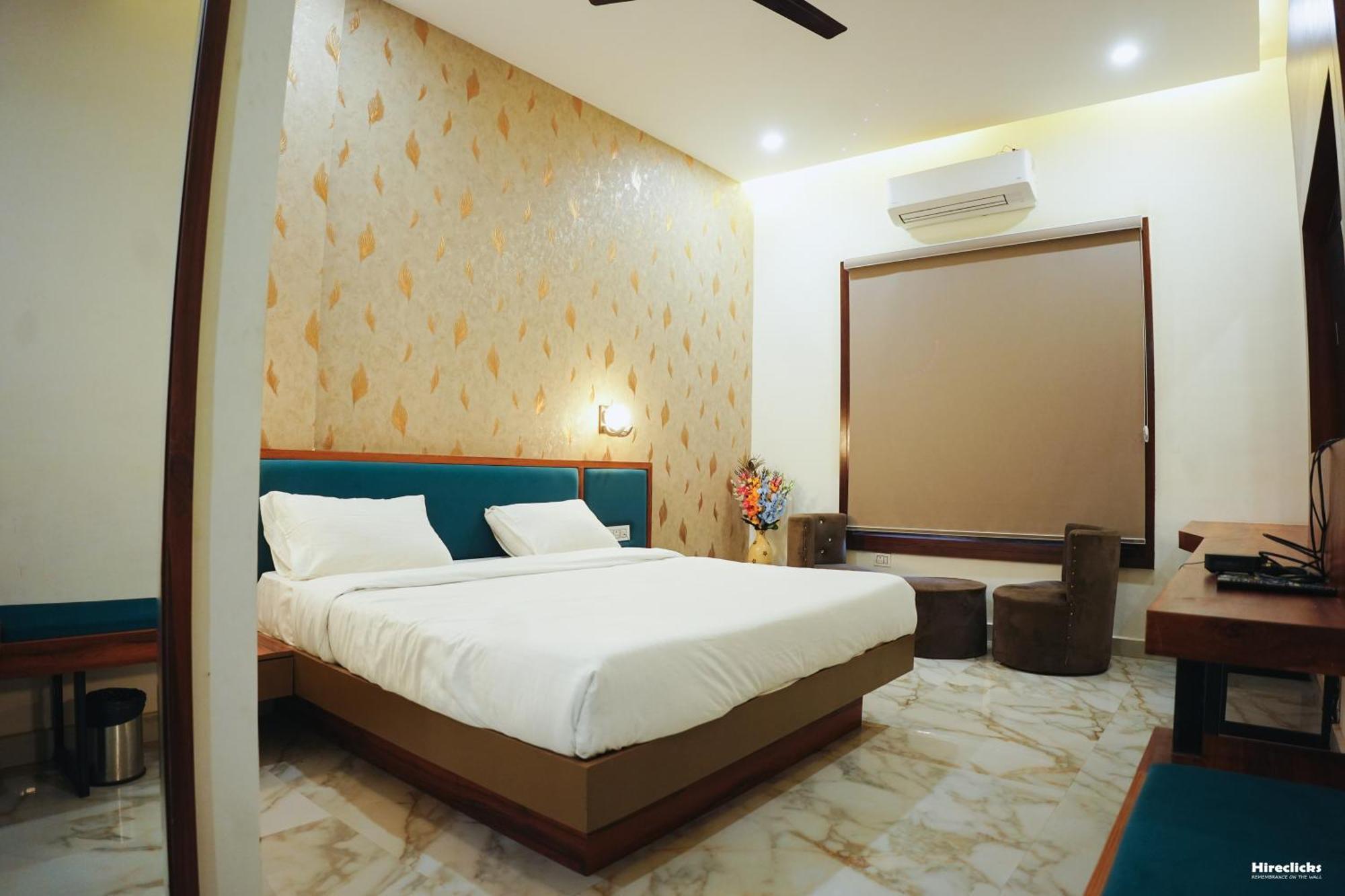 The Krati Resort & Convention Centre Bareilly Extérieur photo